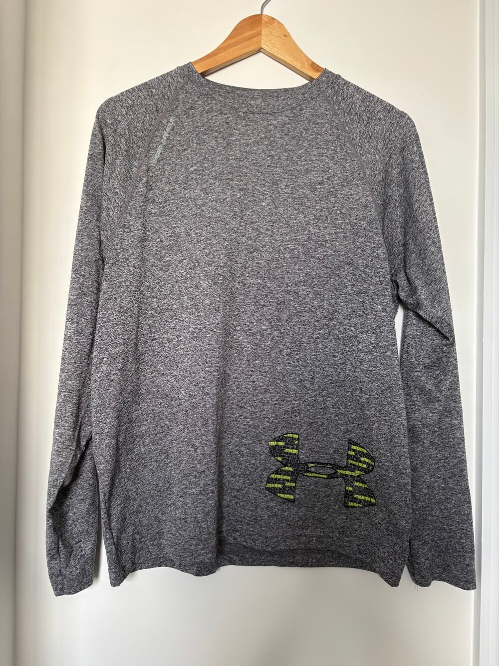 Under Armour HeatGear Long Sleeve Crewneck Shirt Heather Gray Men's M
